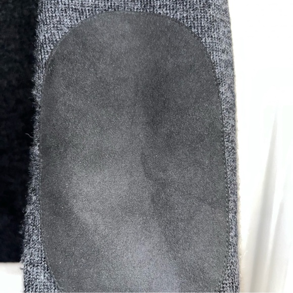 Allen Edmonds Men’s Cardigan - Picture 5 of 5